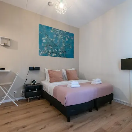 North With Patio For 2 Apartment