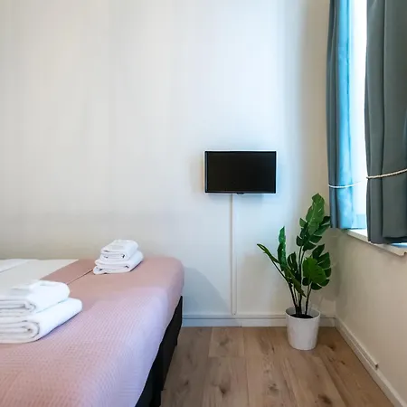 Апартаменты North With Patio For 2